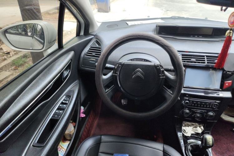 Used Citroen C-Quatre 2016 Classic Sedan 1.6L Manual - Premium Version Steering Wheel