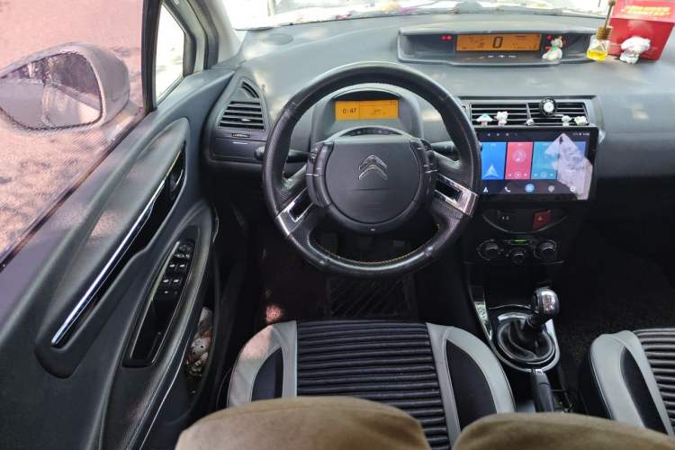 Used Citroen C-Quatre 2016 Classic Sedan 1.6L Manual CNG Steering Wheel