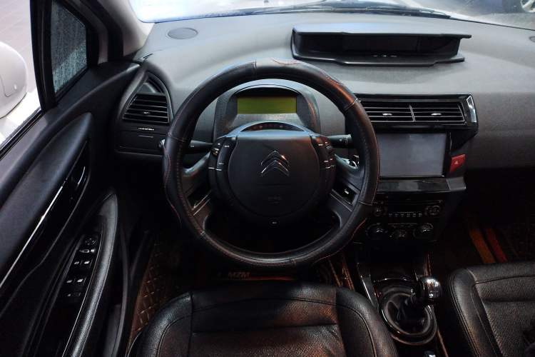 Used Citroen C-Quatre 2016 Classic Sedan 1.6L Manual - Premium Version Steering Wheel