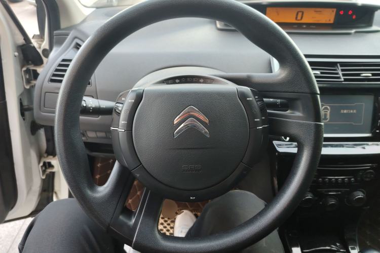 Used Citroen C-Quatre 2016 Classic Sedan 1.6L Manual - Premium Version Steering Wheel