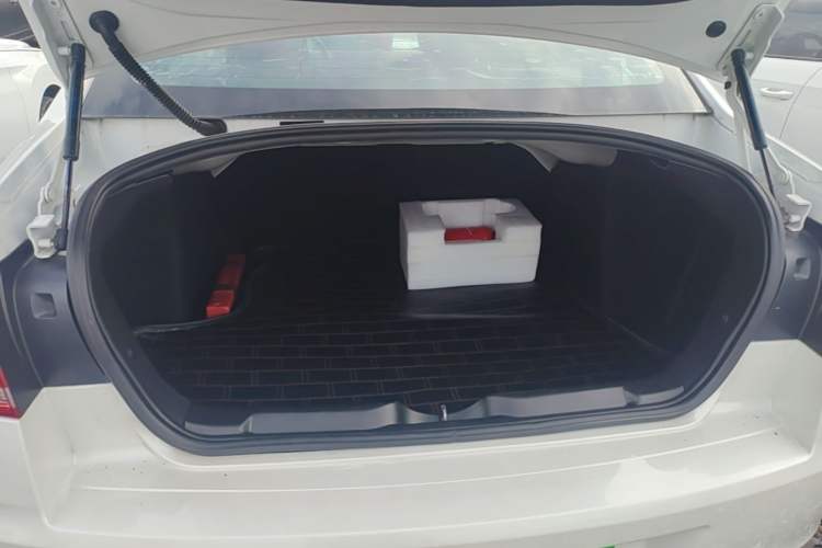 Used Citroen C-Quatre 2016 Classic Sedan 1.6L Manual - Premium Version Trunk