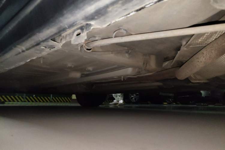 Used Citroen C-Triomphe 2006 2.0L Manual Elite Edition Chassis Rear Left