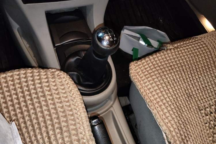 Used Citroen C-Triomphe 2006 2.0L Manual Elite Edition Gear Lever