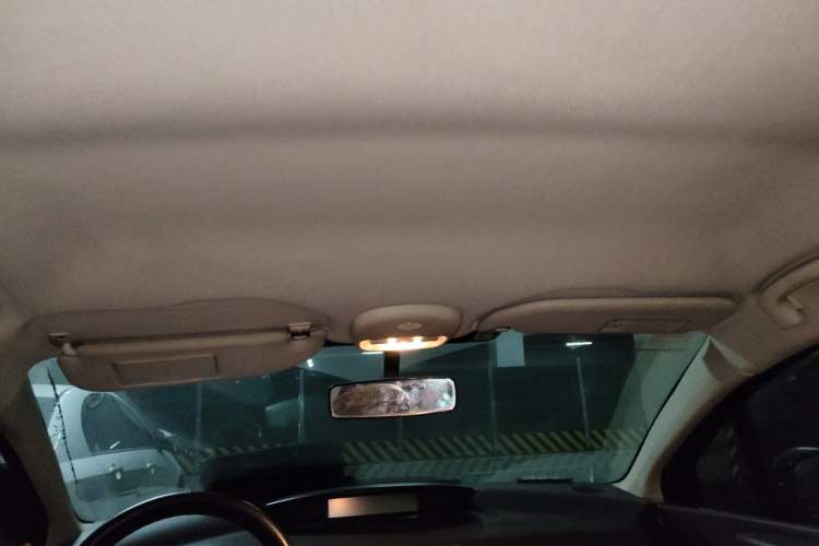 Used Citroen C-Triomphe 2006 2.0L Manual Elite Edition Headliner