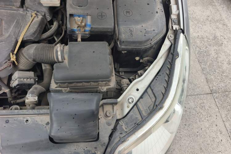 Used Citroen C-Triomphe 2006 2.0L Automatic Flagship Edition Engine Bay Left