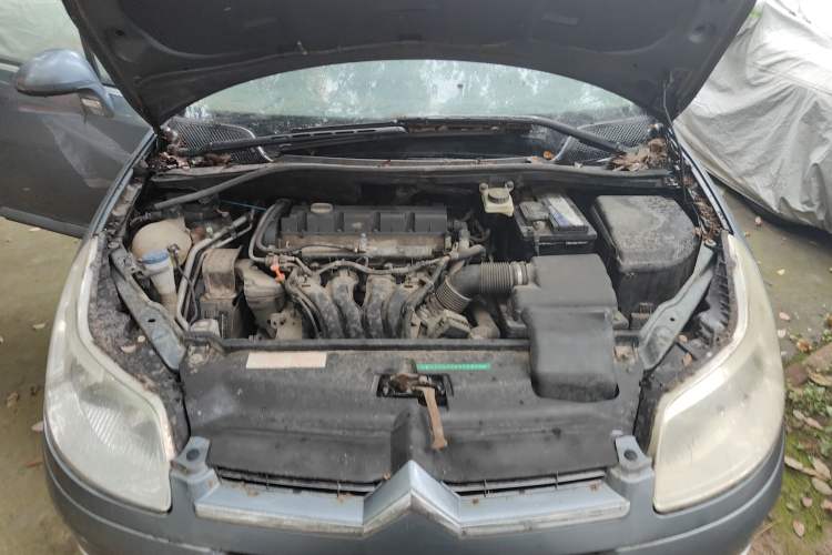 Used Citroen C-Triomphe 2008 2.0L Automatic Elite Edition Engine Bay