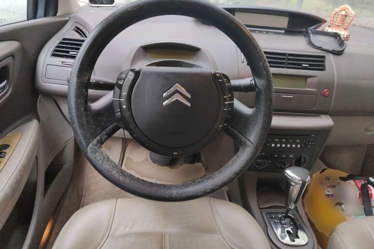 Used Citroen C-Triomphe 2008 2.0L Automatic Elite Edition Steering Wheel