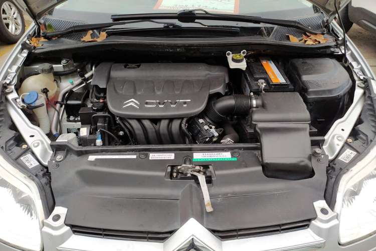Used Citroen C-Triomphe 2010 2.0L Manual Classic Edition Engine Bay