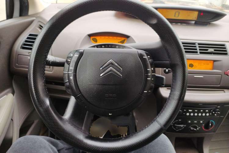 Used Citroen C-Triomphe 2010 2.0L Manual Classic Edition Steering Wheel