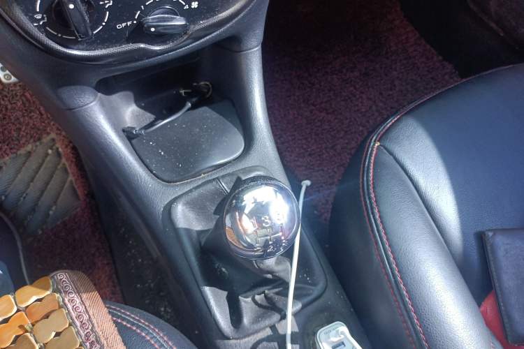 Used Citroen C2 2008 1.4 MT SX Gear Lever