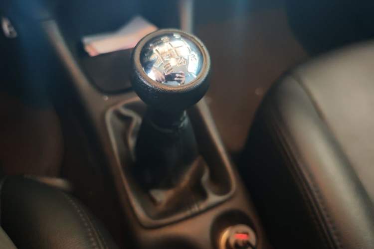 Used Citroen C2 2010 1.4L Manual Comfort Edition Gear Lever