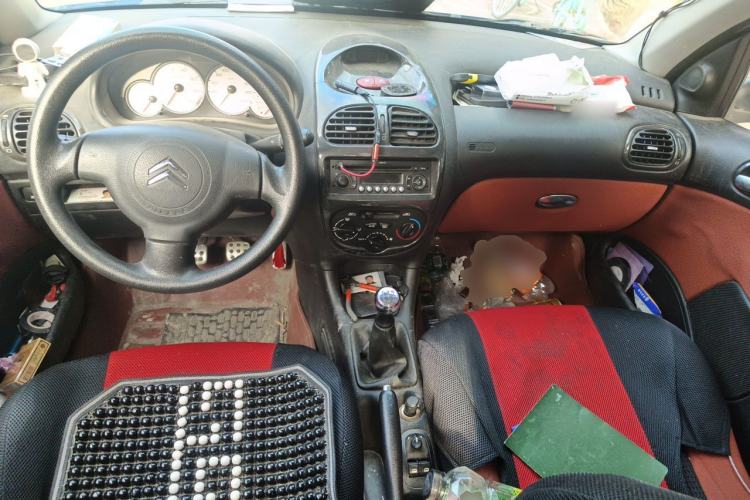 Used Citroen C2 2010 1.4L Manual Sport Edition Center Console