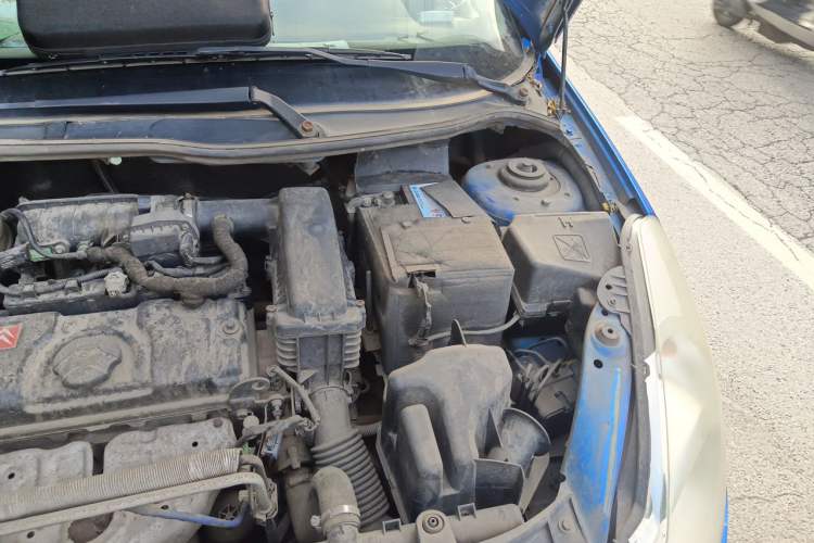 Used Citroen C2 2010 1.4L Manual Sport Edition Engine Bay Left