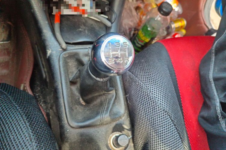 Used Citroen C2 2010 1.4L Manual Sport Edition Gear Lever