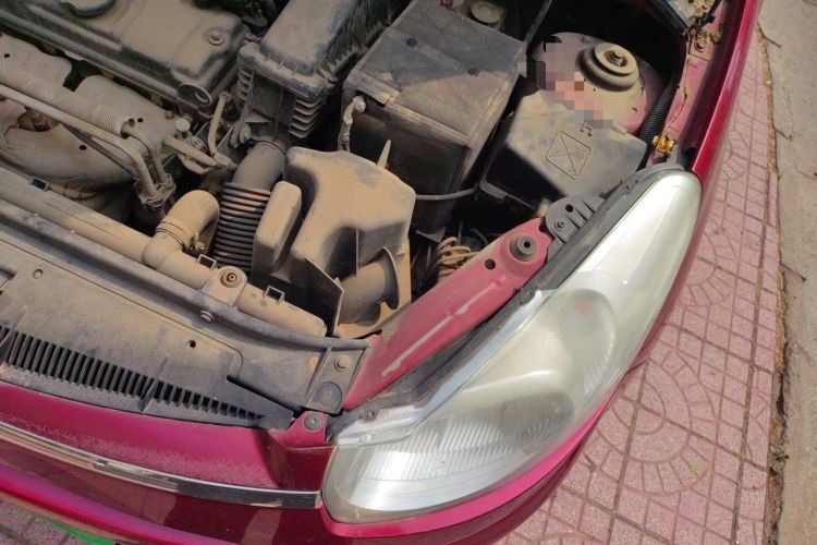 Used Citroen C2 2010 1.4L Manual Sport Edition Engine Bay Left