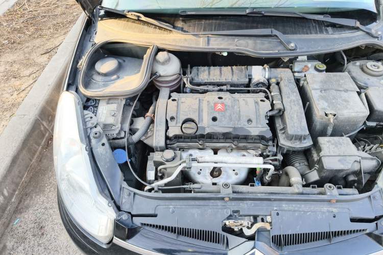 Used Citroen C2 2012 1.6L Automatic Sport Model Engine Bay Right