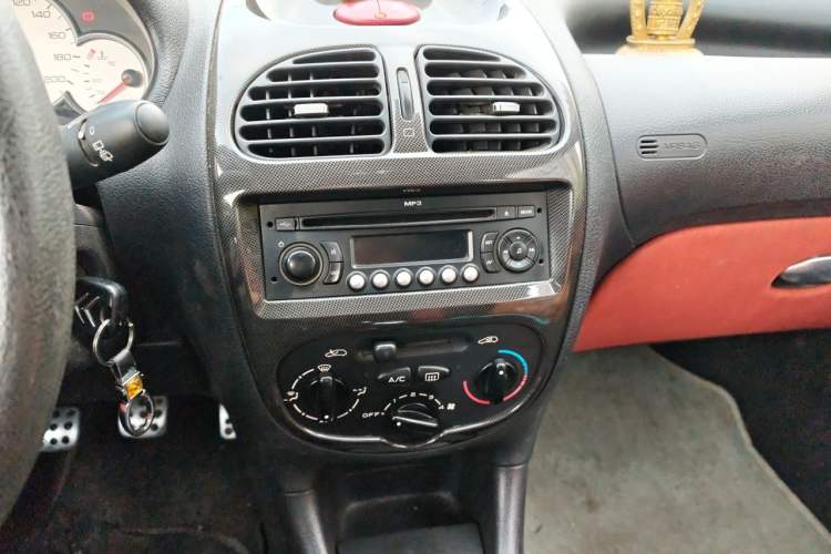 Used Citroen C2 2012 1.4L Manual Sport Model Audio And AC Panel