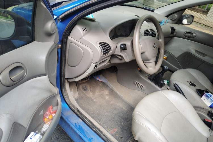 Used Citroen C2 2012 1.4L Manual Comfort Edition Driver Seat