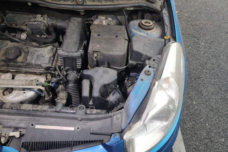 Used Citroen C2 2012 1.4L Manual Sport Model Engine Bay Left