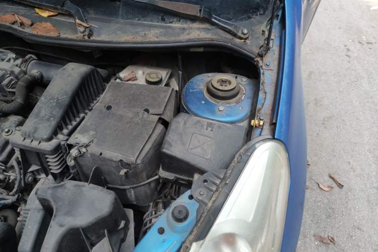 Used Citroen C2 2012 1.4L Manual Comfort Edition Engine Bay Left
