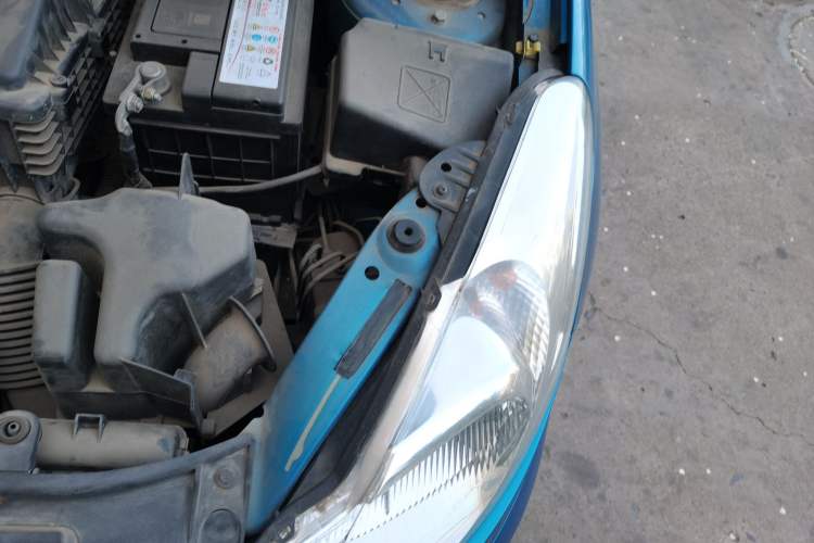 Used Citroen C2 2012 1.4L Manual Sport Model Engine Bay Left