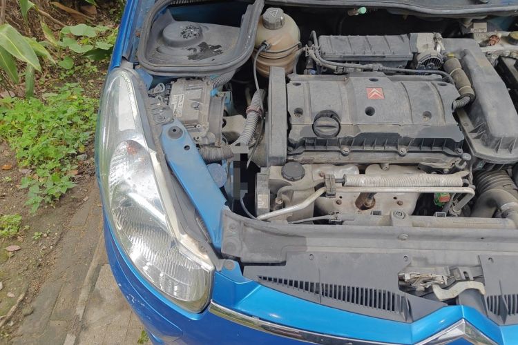 Used Citroen C2 2012 1.6L Automatic Sport Model Engine Bay Right