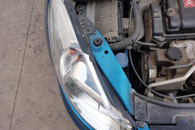 Used Citroen C2 2012 1.4L Manual Sport Model Engine Bay Right