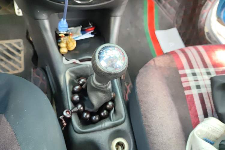 Used Citroen C2 2012 1.4L Manual Sport Model Gear Lever