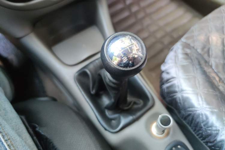 Used Citroen C2 2012 1.4L Manual Comfort Edition Gear Lever