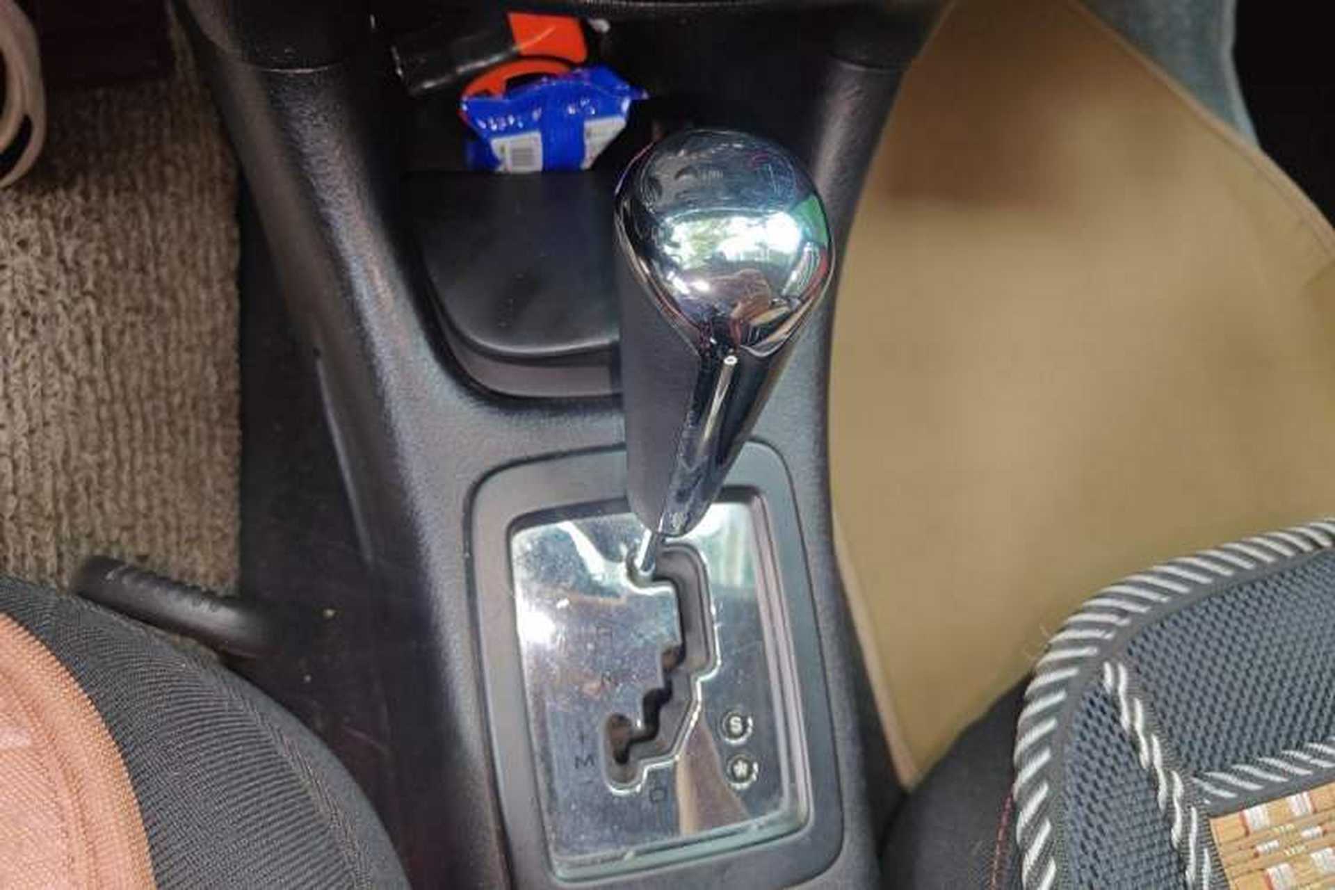 Used Citroen C2 2012 1.6L Automatic Sport Model Gear Lever