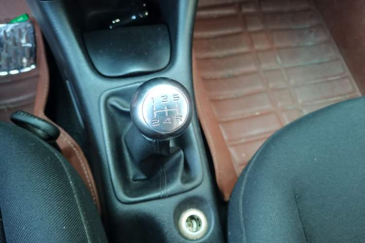 Used Citroen C2 2012 1.4L Manual Sport Model Gear Lever