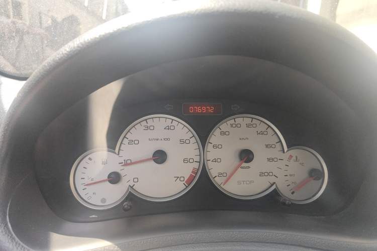 Used Citroen C2 2012 1.4L Manual Comfort Edition Odometer Close Up