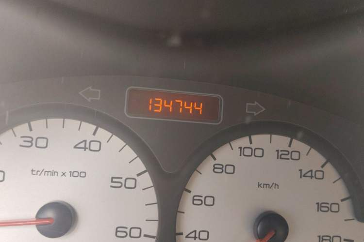 Used Citroen C2 2012 1.4L Manual Comfort Edition Odometer Close Up