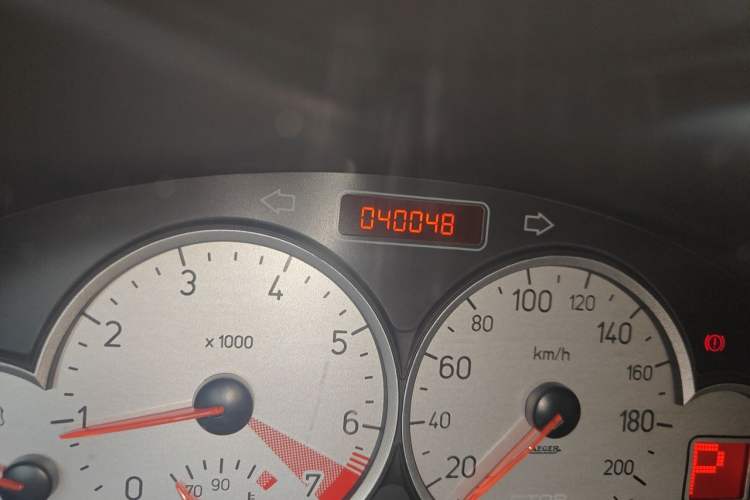 Used Citroen C2 2012 1.6L Automatic Sport Model Odometer Close Up