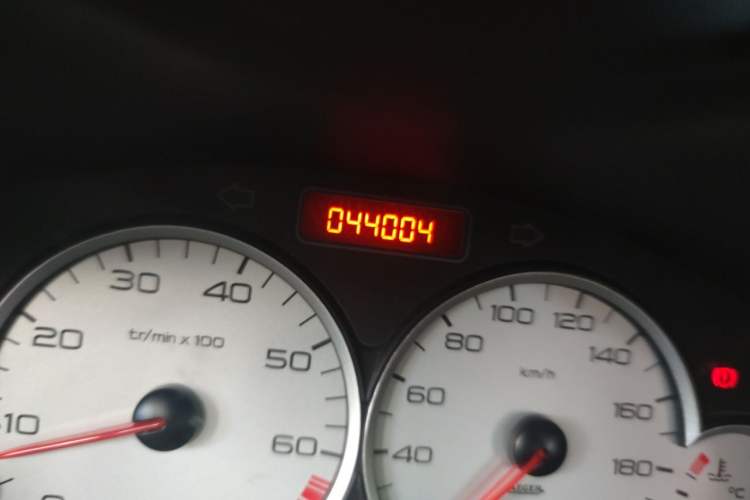 Used Citroen C2 2012 1.4L Manual Sport Model Odometer Close Up