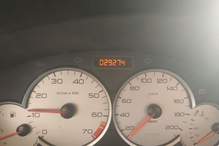 Used Citroen C2 2012 1.4L Manual Sport Model Odometer Close Up