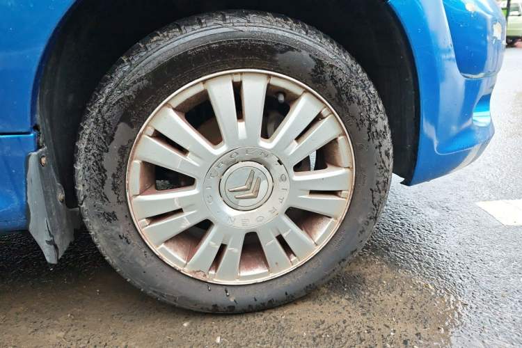 Used Citroen C2 2012 1.4L Manual Sport Model Right Front Wheel Hub