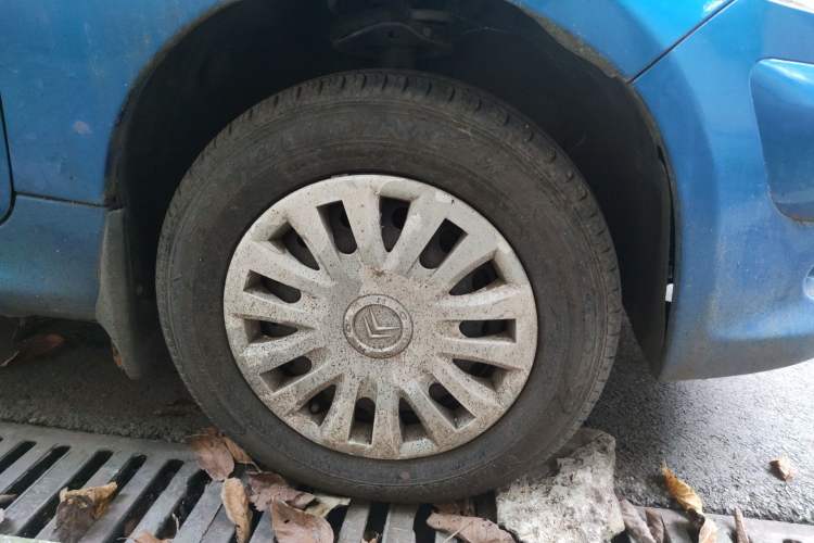 Used Citroen C2 2012 1.4L Manual Comfort Edition Right Front Wheel Hub