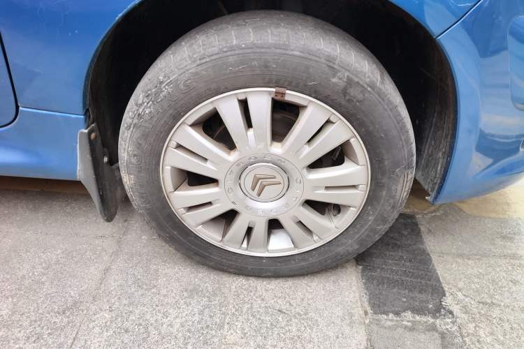 Used Citroen C2 2012 1.4L Manual Sport Model Right Front Wheel Hub