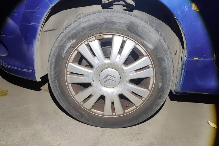 Used Citroen C2 2012 1.6L Automatic Sport Model Right Front Wheel Hub