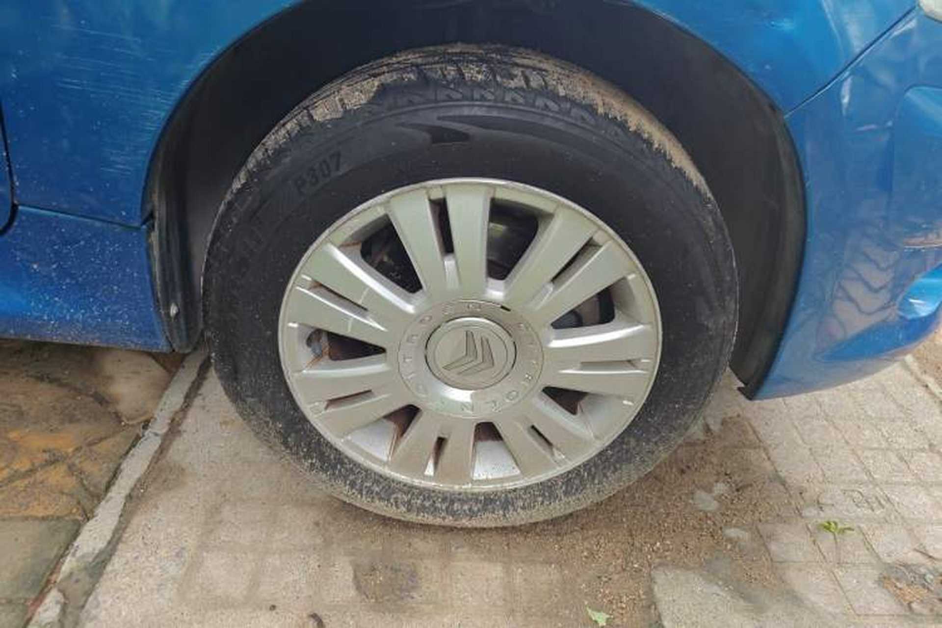Used Citroen C2 2012 1.6L Automatic Sport Model Right Front Wheel Hub