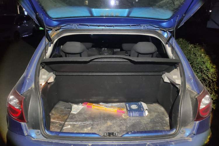 Used Citroen C2 2012 1.6L Automatic Sport Model Trunk