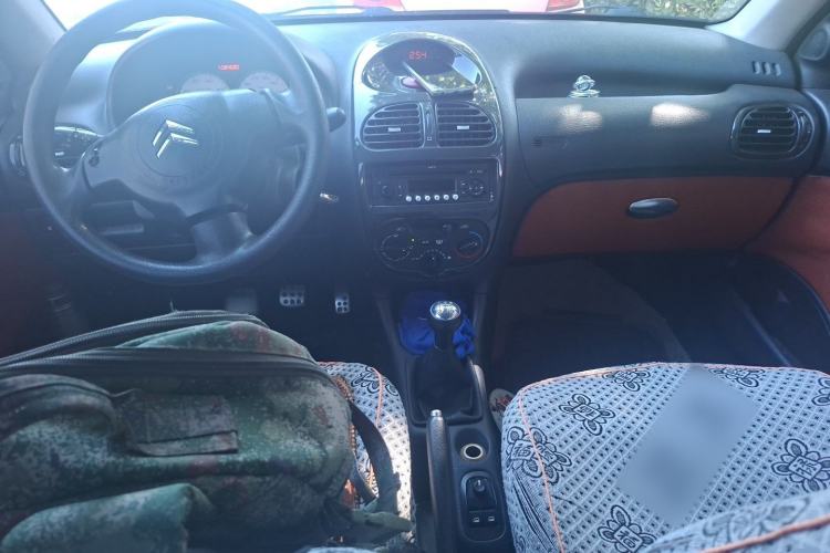 Used Citroen C2 2012 1.4L Manual Sport Model Center Console