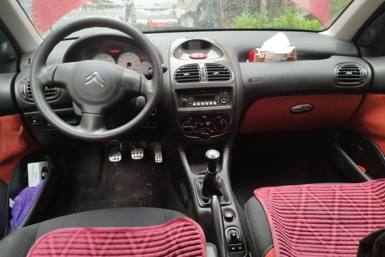 Used Citroen C2 2012 1.4L Manual Sport Model Center Console