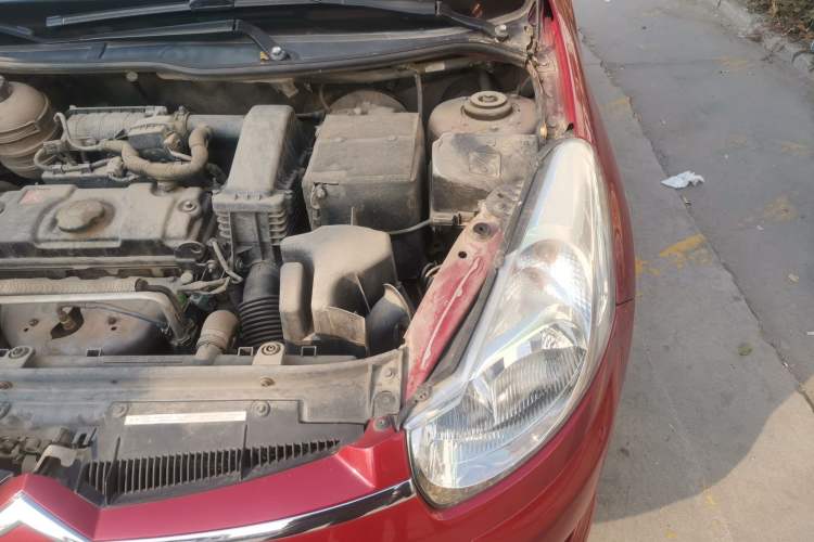 Used Citroen C2 2012 1.4L Manual Sport Model Engine Bay Left