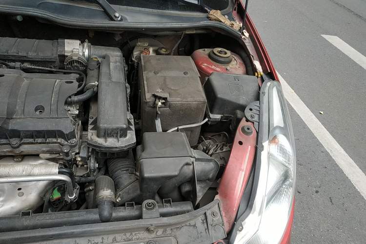 Used Citroen C2 2012 1.6L Automatic Sport Model Engine Bay Left