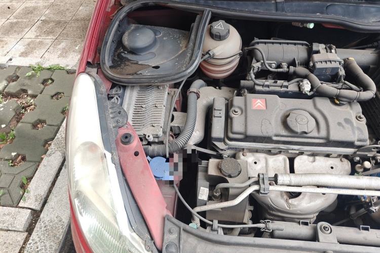 Used Citroen C2 2012 1.4L Manual Sport Model Engine Bay Right
