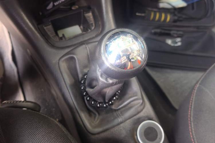 Used Citroen C2 2012 1.4L Manual Sport Model Gear Lever