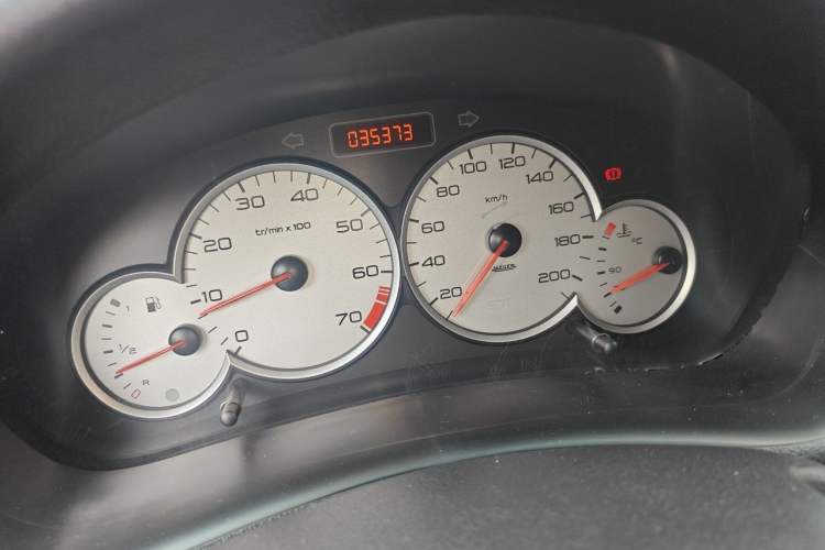 Used Citroen C2 2012 1.4L Manual Sport Model Odometer Close Up
