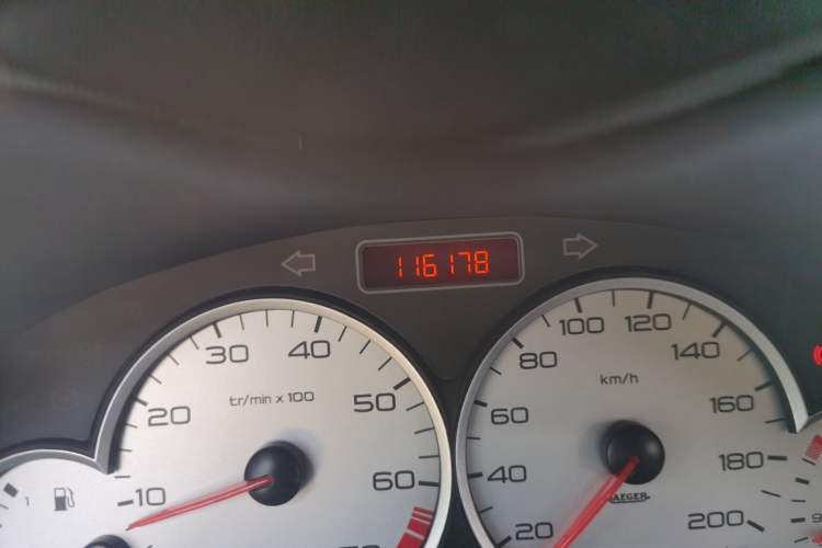 Used Citroen C2 2012 1.4L Manual Sport Model Odometer Close Up